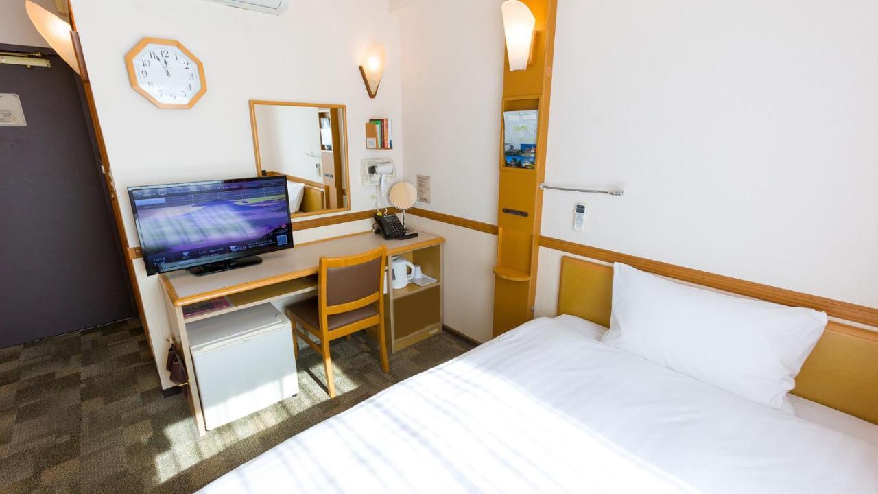 Toyoko Inn Osaka Hankyu Juso-Eki Nishi-Guchi No.1 Екстер'єр фото